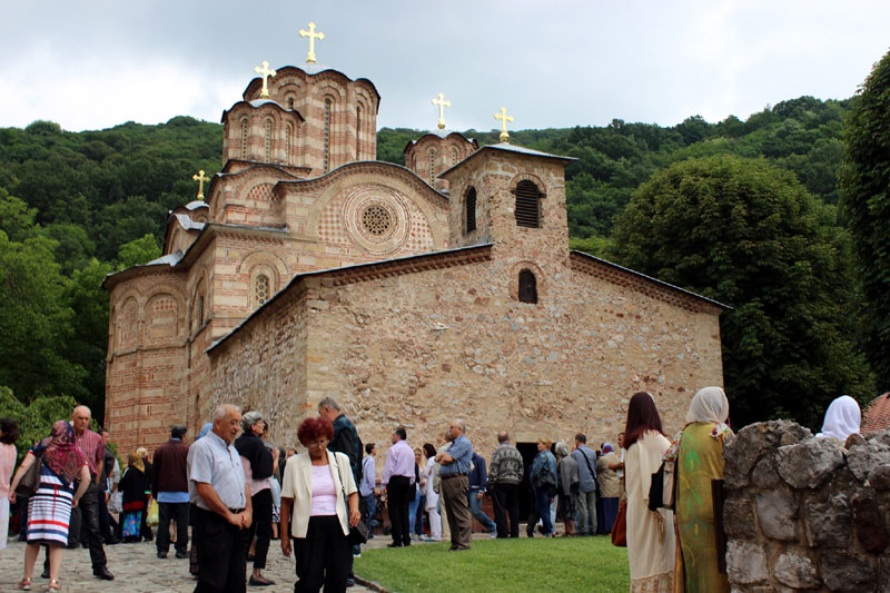Видовданске свечаности у манастиру Раваница