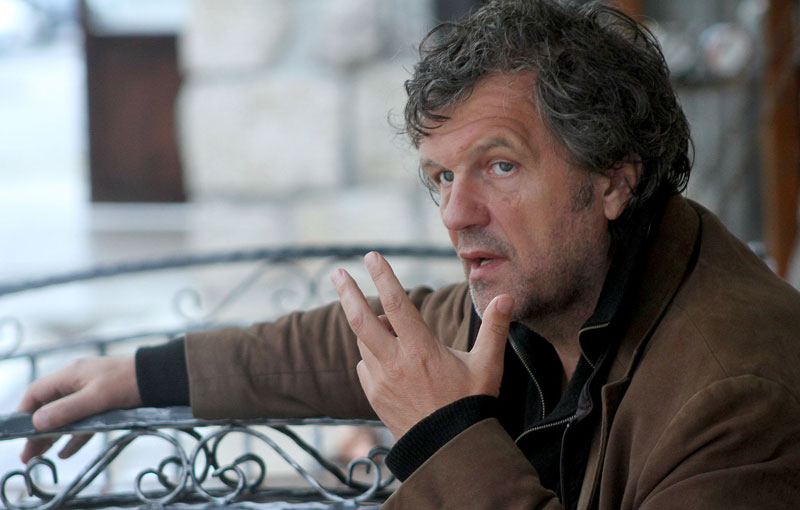 Кустурица поклопио сарајевског новинара на питању да ли је издао муслимане: Хоћеш мој ДНК (ВИДЕО)