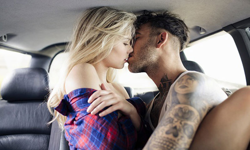 Лажи које жене говоре себи када се заљубе у ожењеног мушкарца