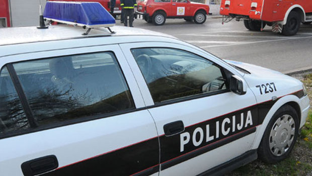 ОБРАЧУН СА ЛОПОВИМА: Преминуо и други полицајац рањен у пуцњави