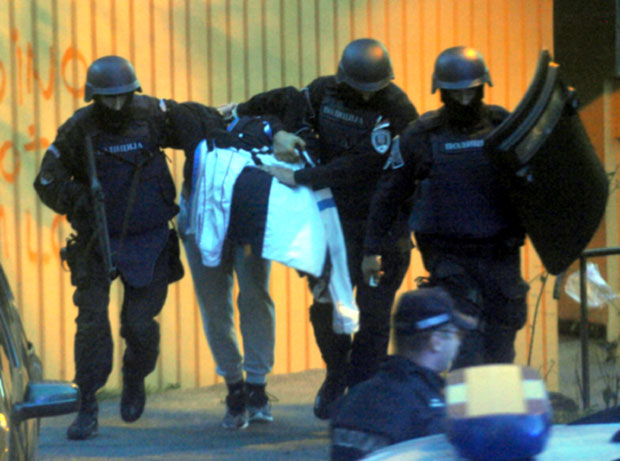 ПОКУШАЈ ПЉАЧКЕ ПОШТЕ: Ухапшене две особе