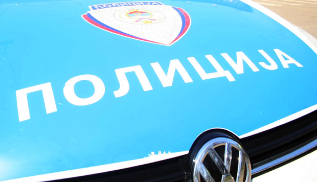 САОБРАЋАЈНА НЕСРЕЋА У НЕВЕСИЊУ: У судару теретног возила и аутомобила настрадала једна особа