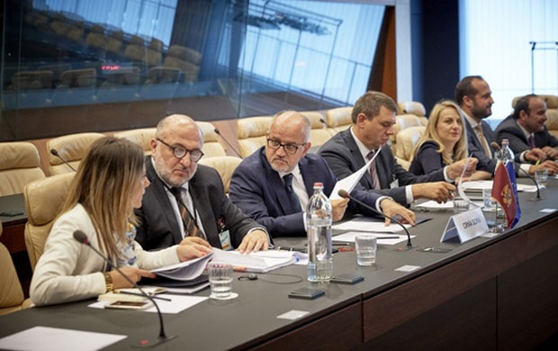 ЦГ: Евро остаје валута