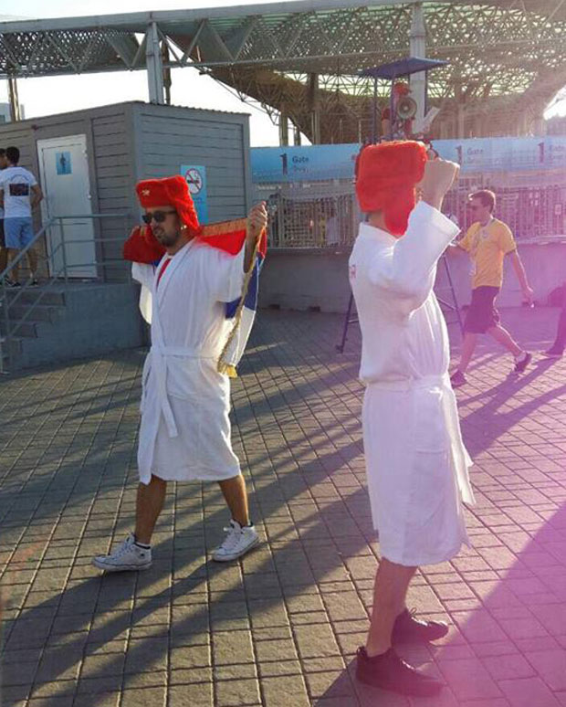 ИСТОРИЈСКИ ДАН ЗА СРПСКИ ФУДБАЛ: Атмосфера у Москви у знаку “орлова”(ФОТО/ВИДЕО)