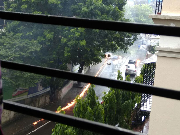 Пет мртвих у удесу мањег авиона у Мумбају