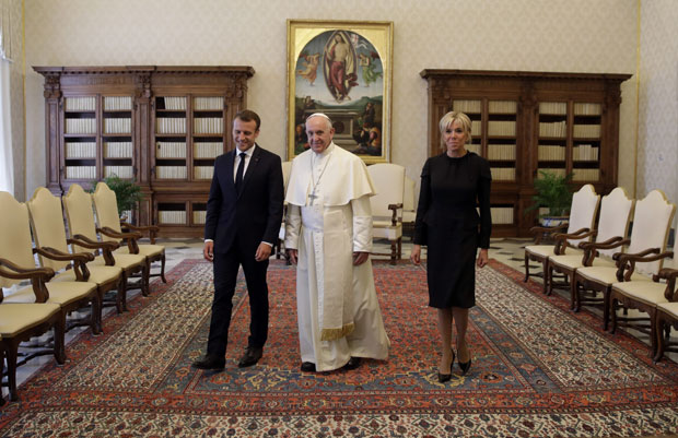 Енигма Макронове тајне вечере у Риму