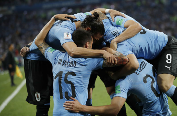 КАВАНИ СРУШИО ЕВРОПСКЕ ШАМПИОНЕ: Уругвај на Француску у четвртфиналу