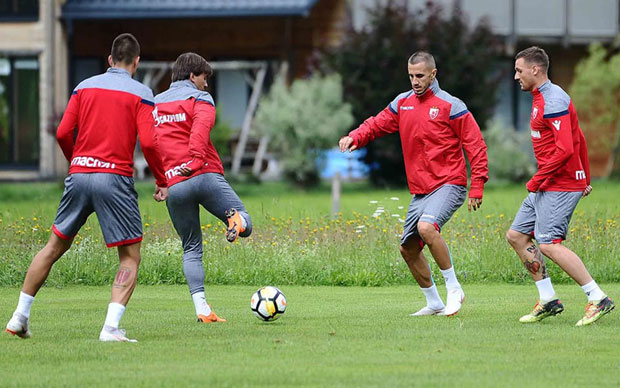 “НОВОСТИ” НА ТРЕНИНЗИМА ЗВЕЗДЕ: Са Милојем све под конац