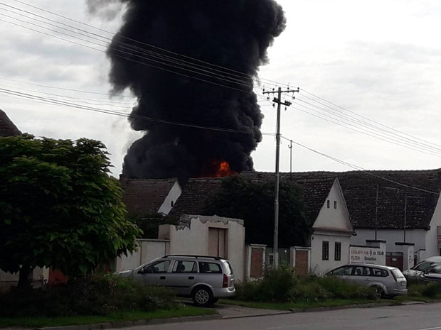 Угашен пожар у Сремској Митровици, нема жртава