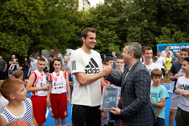 Mozzart на Новом Београду отворио терен посвећен Немањи Бјелици