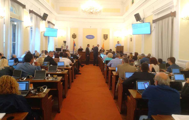 Пожаревац: Бура око завршног рачуна