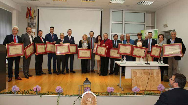 Блистави низ лауреата