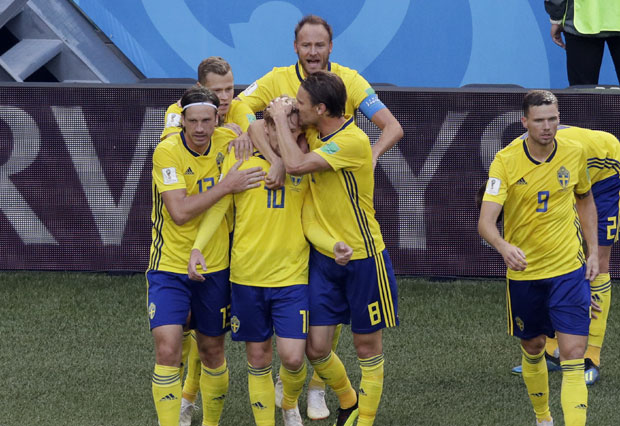 ШВЕЂАНИ ЕЛИМИСИНАЛИ ШВАЈЦАРЦЕ: Форсберг послао Шаћирија и Џаку кући