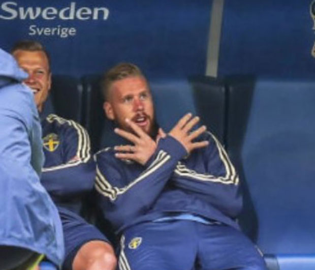 Репрезентативац Шведске открио због чега је показао орла