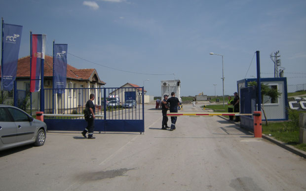 ЕКОЛОШКА БОМБА У КИКИНДИ: Натапали тло отровима који изазивају рак (ФОТО)