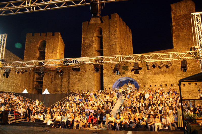 Пети Театар у тврђави од 7. до 11. јула