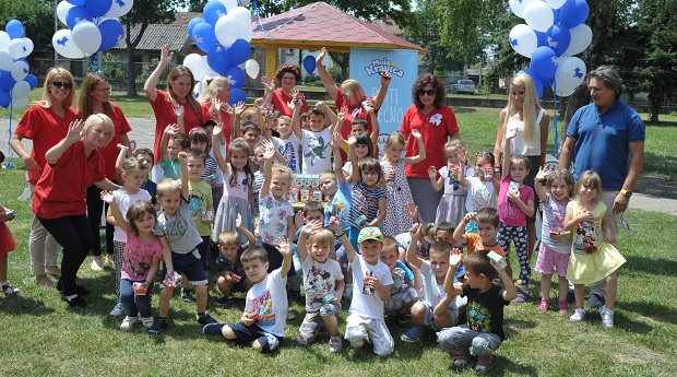 Моја Кравица забавно-едукативни парк на поклон вртићу у Падинској скели 