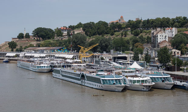 Крузери запосели Ушће