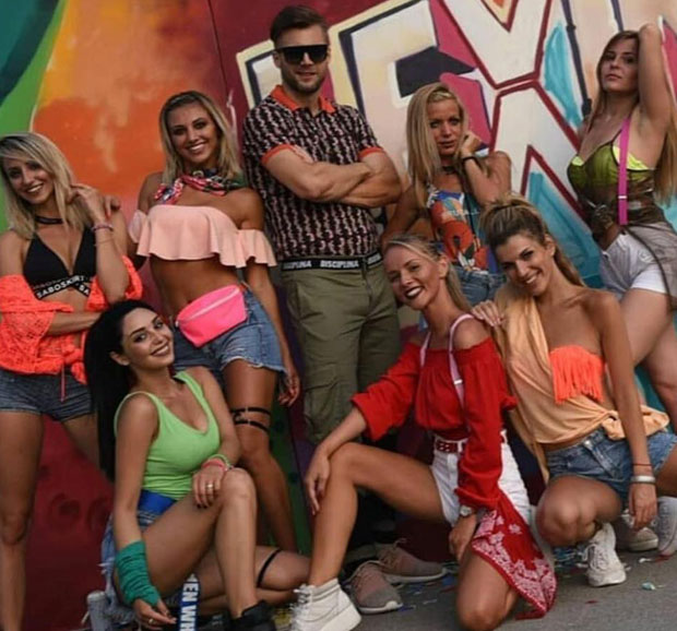 СТИГАО ИНКОГНИТО: Лексингтон бенд има нови летњи хит (ВИДЕО)