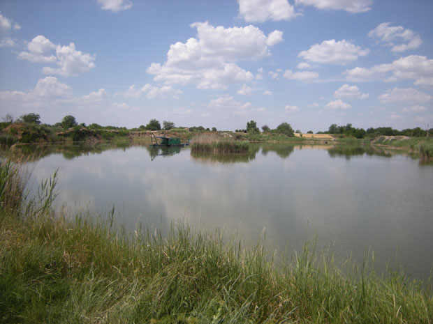 НИЈЕ БИЛО ЧУВАРА НИ ОГРАДЕ: Дечак (13) се утопио због немара на градилишту, ухапшена двојица
