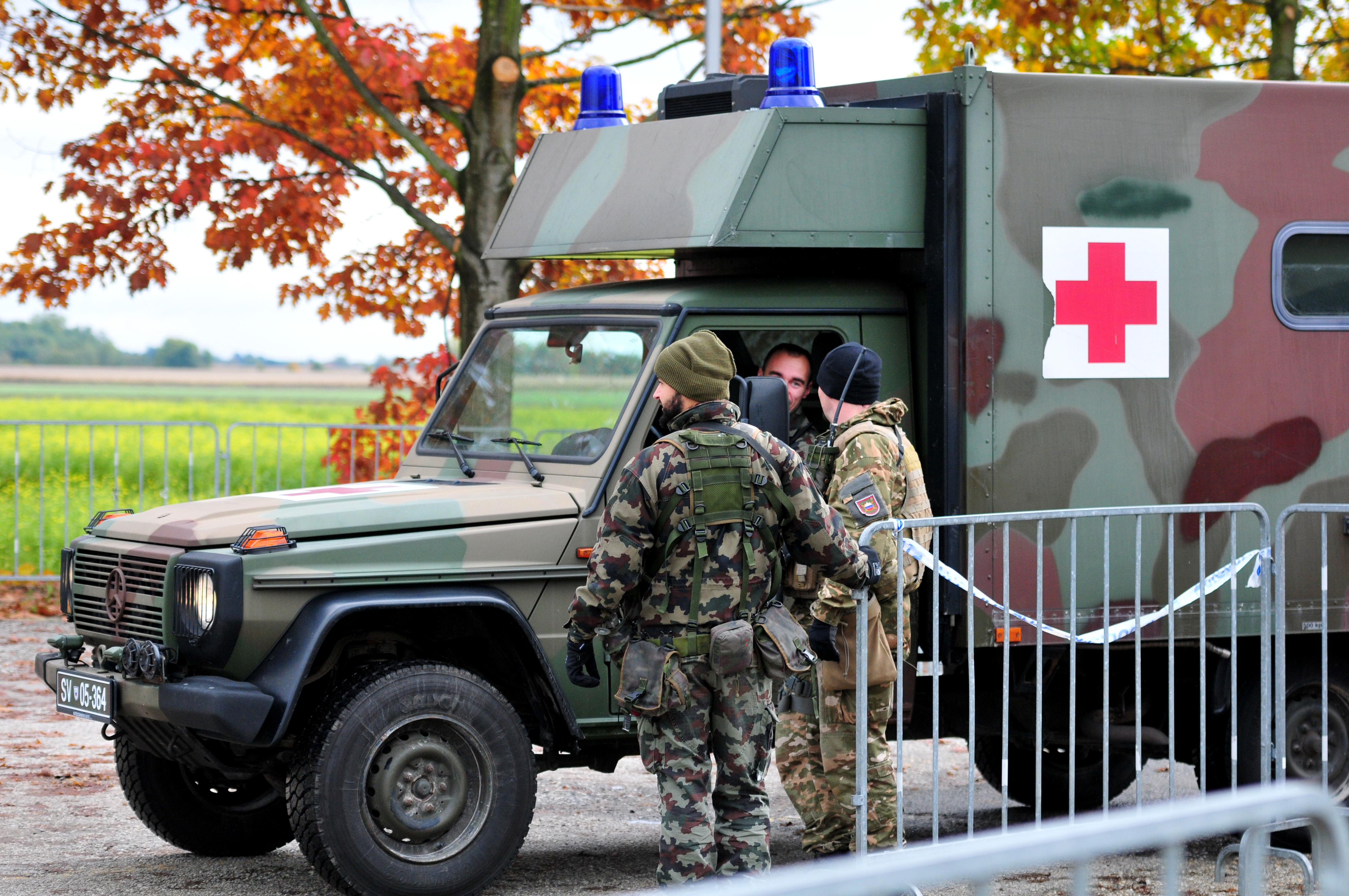 Двојица Срба и Аустријанац кријумчарили мигранте