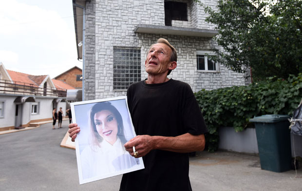 ОТАЦ ПРЕМИНУЛЕ ДЕВОЈКЕ: Лечила се, али нисам знао да је озбиљно