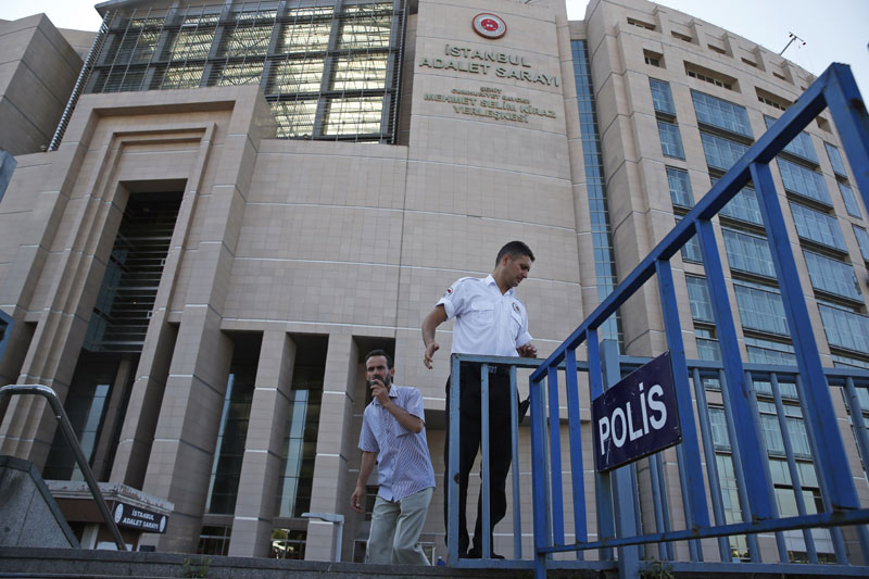 Турска: Новинарима по 10 година затвора