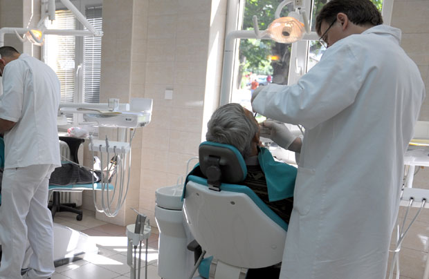 Стоматолозима одузели опрему