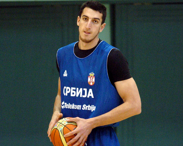 Кравић облачи дрес Виртуса