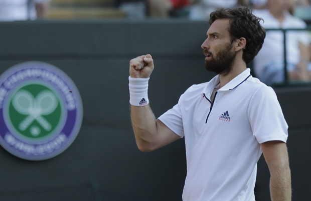 Гулбис избацио Зверева, победа Хачанова