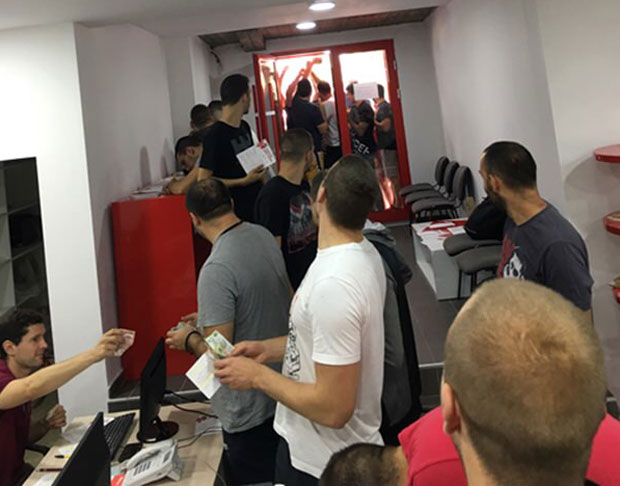 НИНКОВИЋ УЗ ДЕЛИЈЕ: Учлањивање навијача Звезде се наставља  