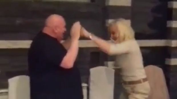 Палма обучавао Брену у кик боксу (ВИДЕО)