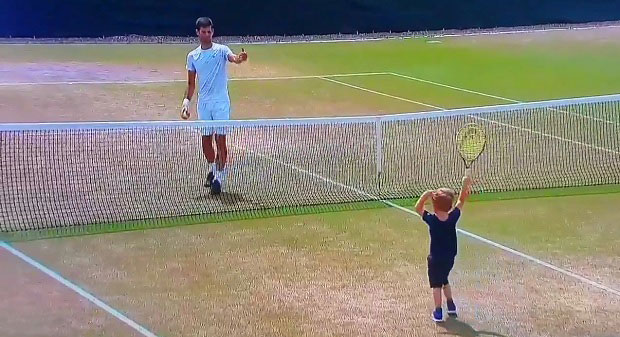 Стефан Ђоковић први пут са Новаком на вимблдонској трави (ВИДЕО)