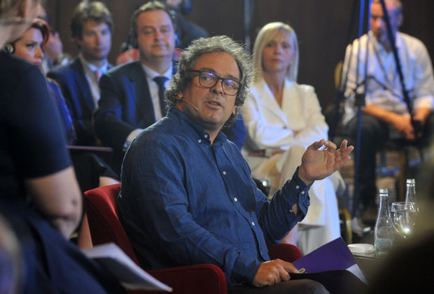 СРПСКИ И АЛБАНСКИ ИСТОРИЧАРИ СЛОЖНИ: Кључно је да се упознамо и видимо шта нас спаја