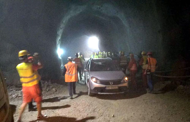 Пробијен тунел Вјетерник