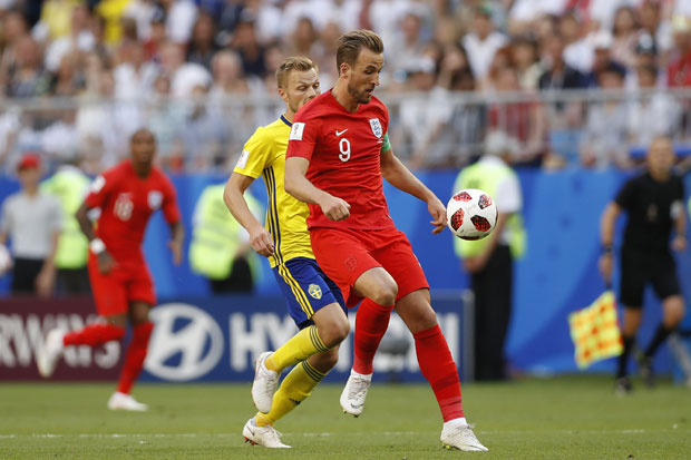 ЧЕКА СЕ ДРУГИ ФИНАЛИСТА: Лукин вез или Кејнов топ?