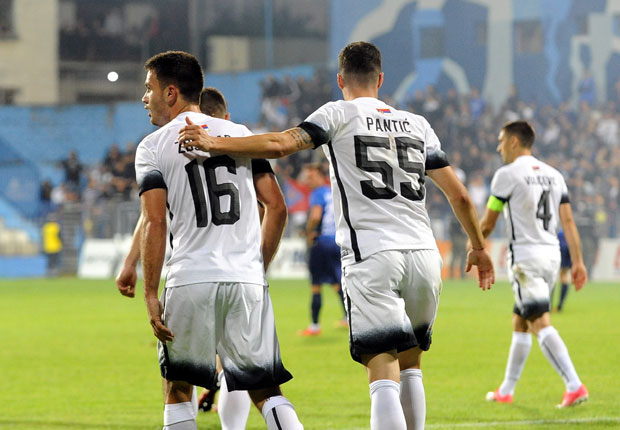 Фудбалери Партизана отпутовали за Црну Гору