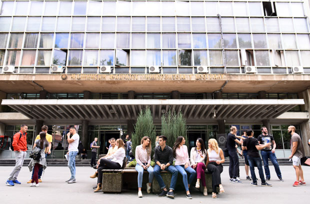 Више места на ЕФТ и машинском