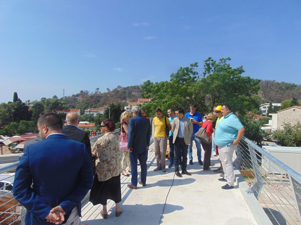 Бар: Безбедније са пасарелом