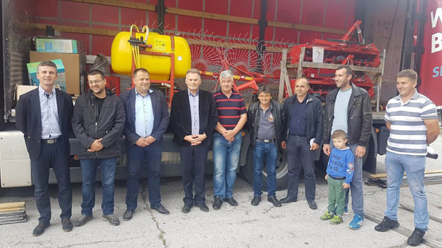 Помоћ домаћинима из Нове Вароши