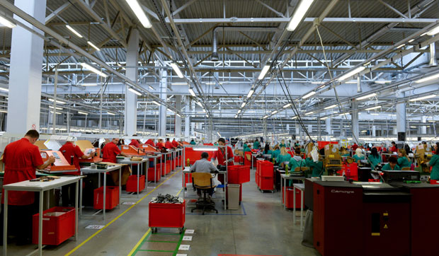 Доприноси највећи терет плате