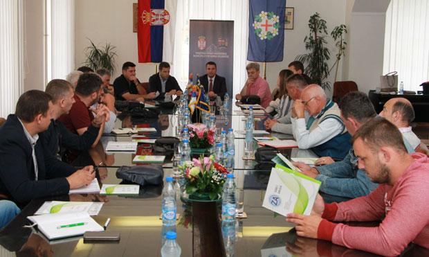 Удруживање домаћина спасава пољопривреду