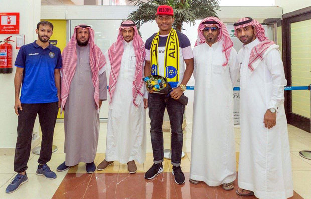 ШЕИК ТАВАМБА: Камерунац званично представљен у Ал Тавону (ФОТО)