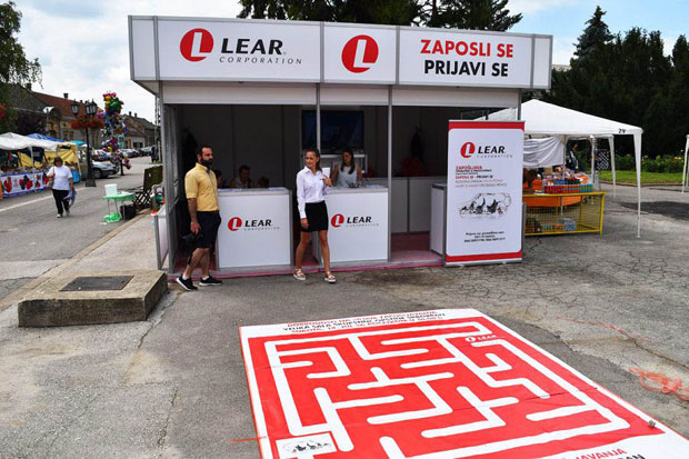 НОВОСАДСКИ ПОГОН НУДИ ПОСАО У СРБОБРАНУ: Организују сајам, траже оператере