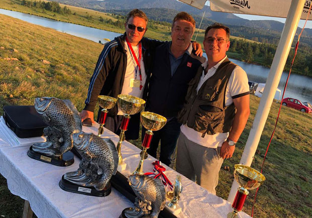 Радомир Антић бодрио пецароше