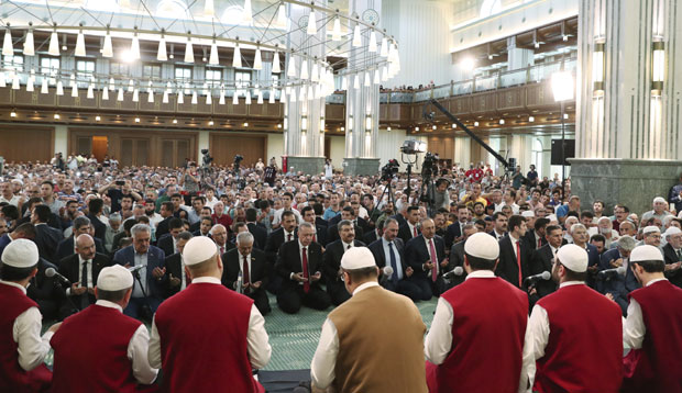 Читањем Курана обележено две године од покушаја пуча у Турској