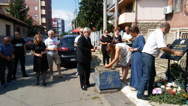 ШЕСТ МЕСЕЦИ ОД УБИСТВА ОЛИВЕРА ИВАНОВИЋА: Зид ћутања траје пола године