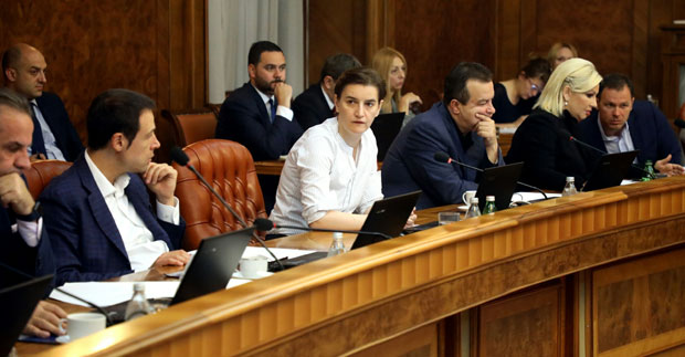 УСВОЈЕН НАЦРТ ЗАКОНА О ЦАРИНСКОМ ПОСТУПКУ: Привремени увоз читаву деценију