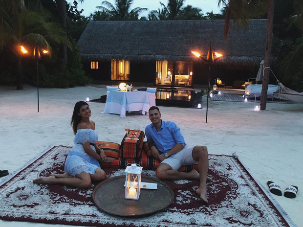 Немања Недовић запросио девојку на Малдивима