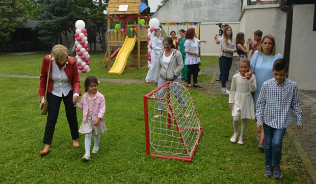 Нови Сад: Дечје игралиште у Родитељској кући